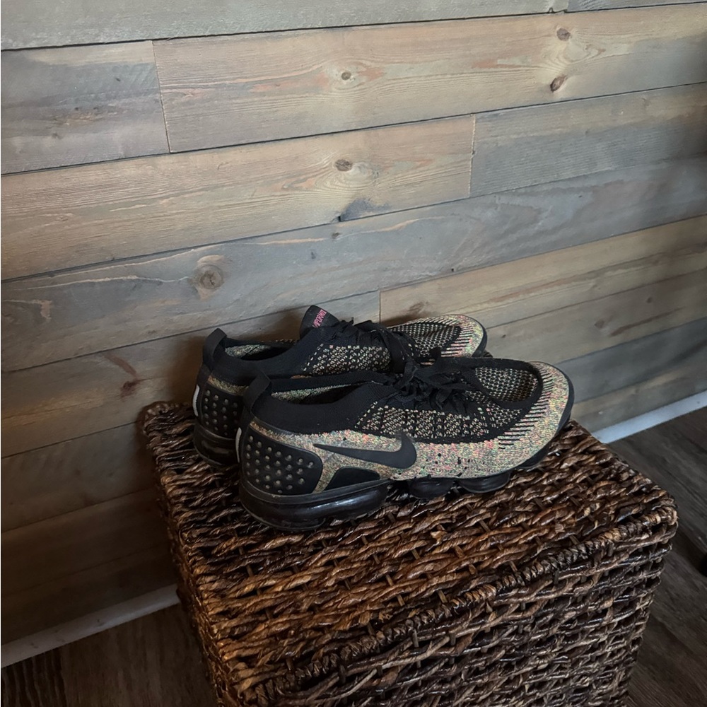 Nike vapormax flyknit Black and Multicolor Sneakers